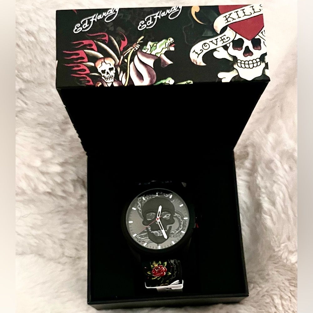 ED HARDY HTF SKULL & Floral Band Watch